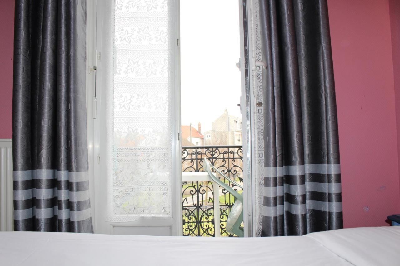 Le Voltaire Hotel Berck Exterior photo